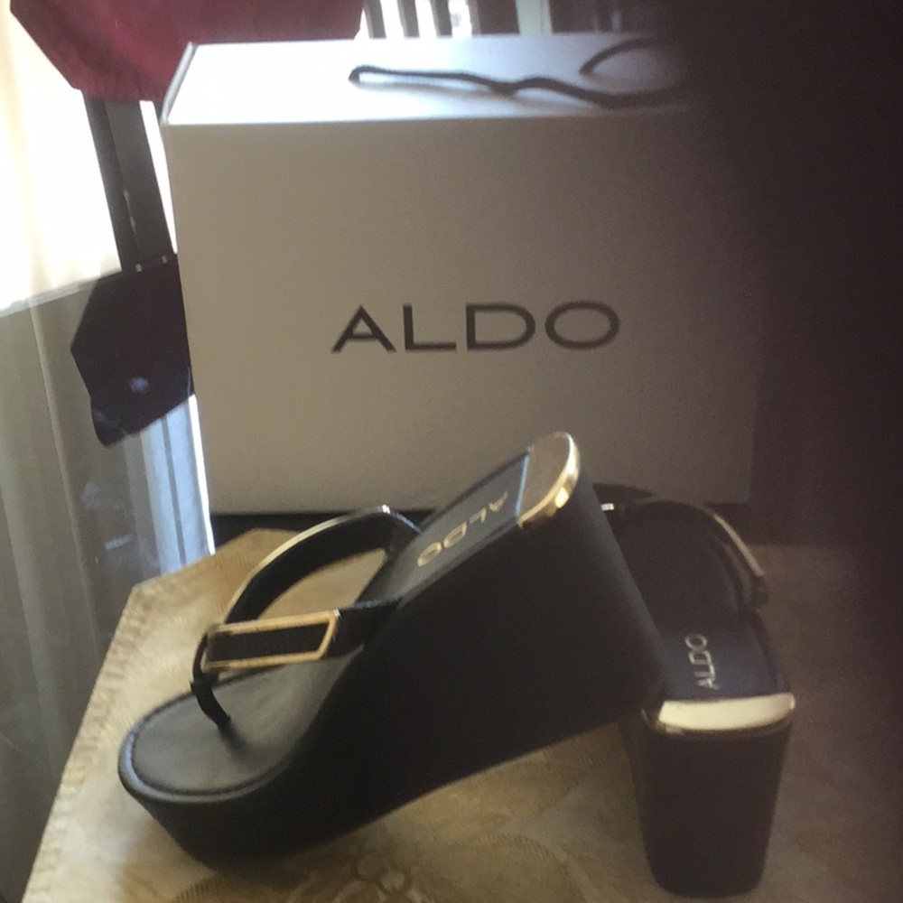 Women’s shoes